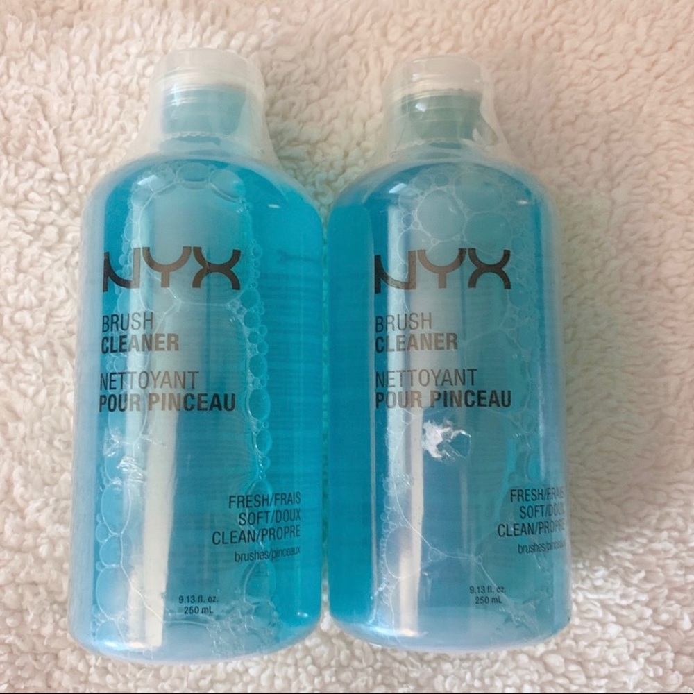 Nyx Brush Cleaner